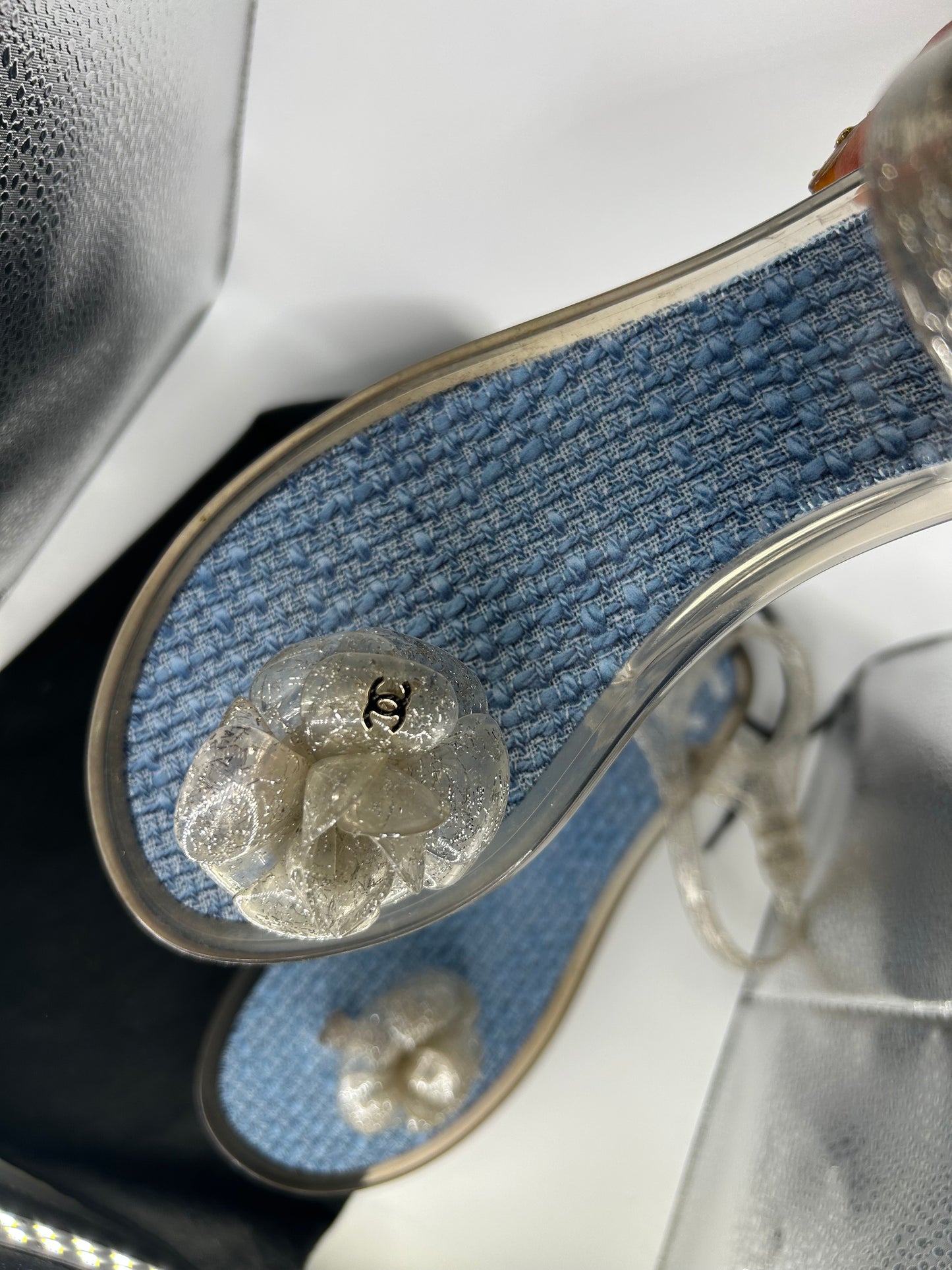 CC camellia jelly sandals