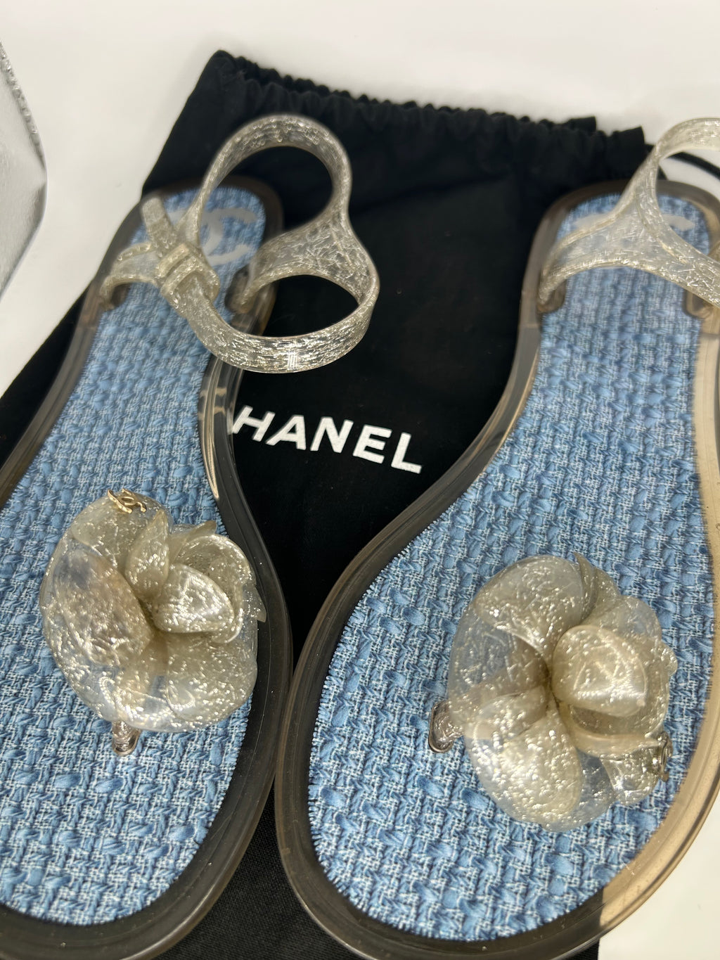 CC camellia jelly sandals