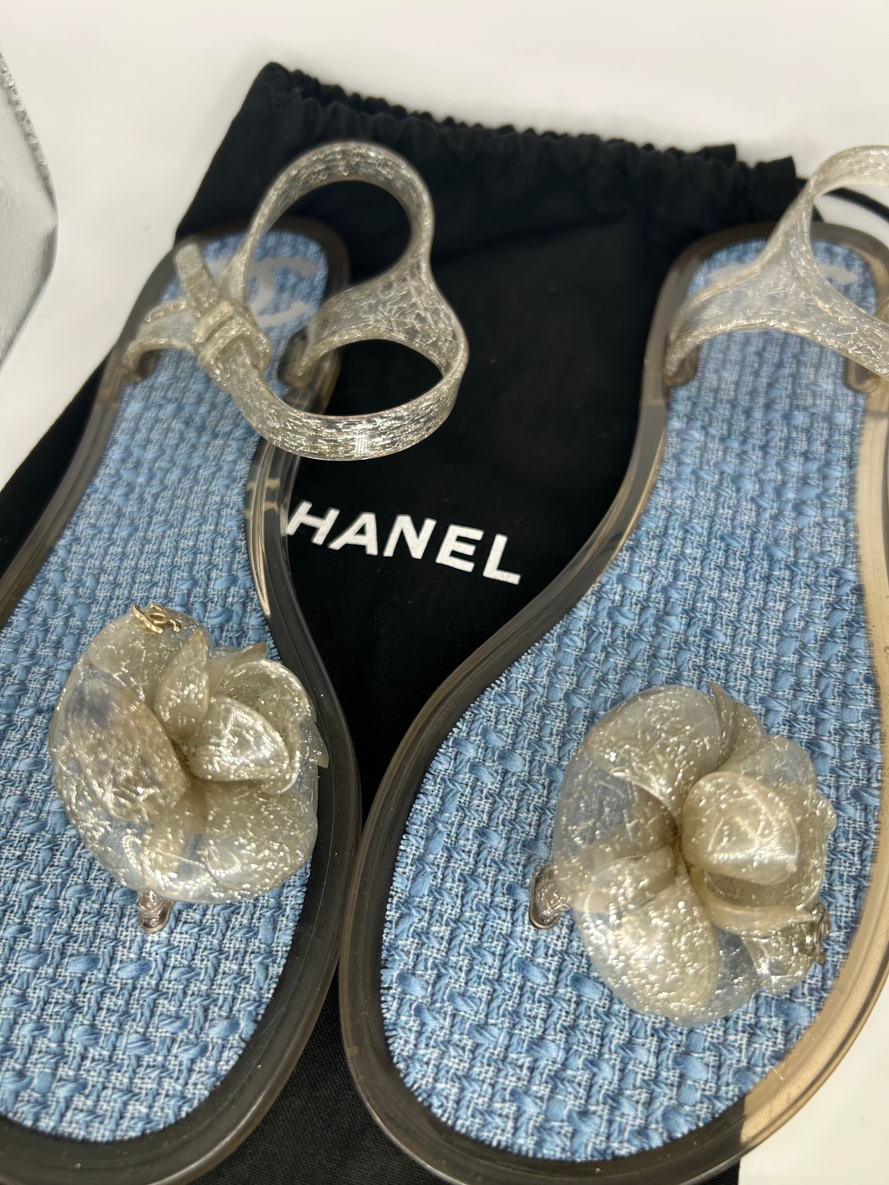 CC camellia jelly sandals