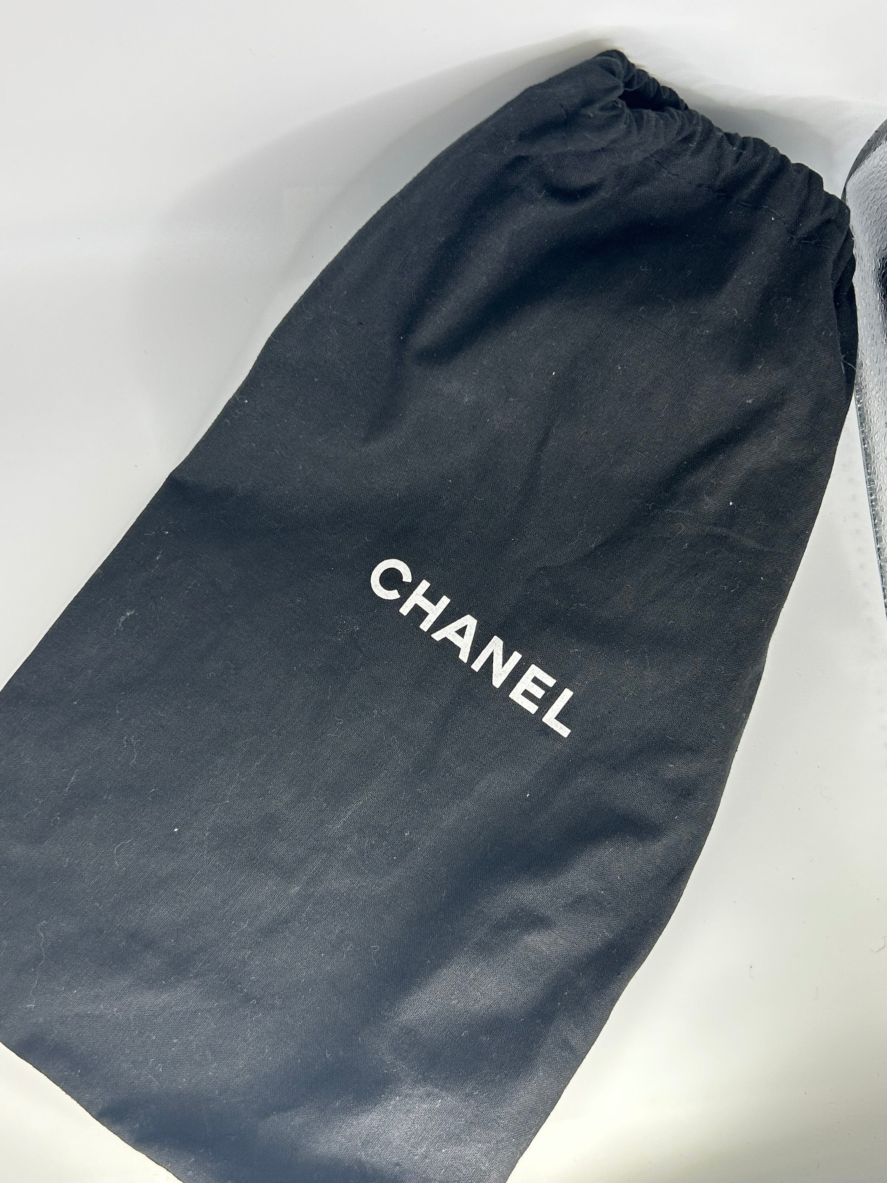 CC camellia jelly sandals